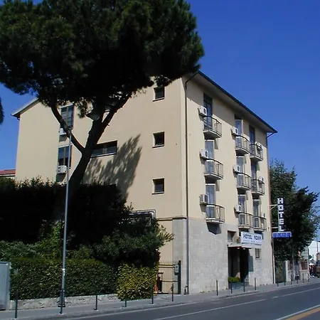 Hotel Roma Pisa
